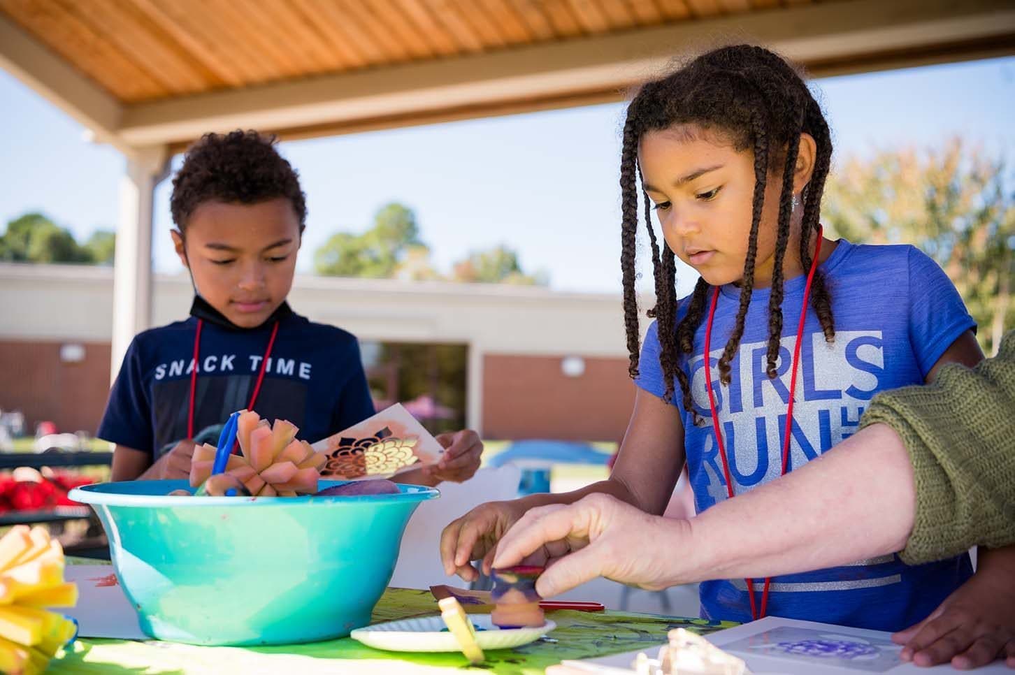 Artmaking with CB to You Mobile Art Lab