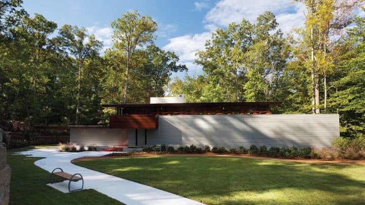 FLWHouseExteriorLawn
